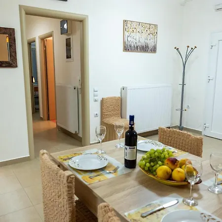 Konstantina's Comfort House شقة